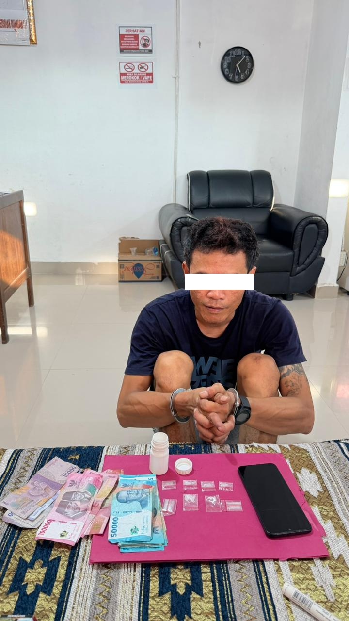 Pria Inisial S Diamankan, Polsek Mandau Sita 8 Paket Diduga Sabu Yang Disembunyikan Dalam Botol