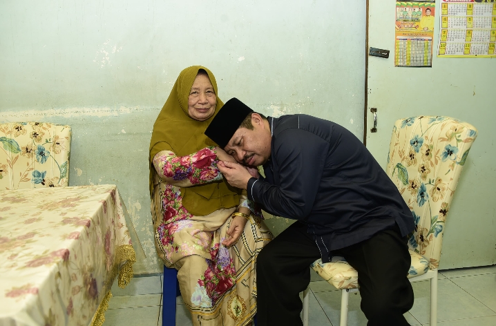 Ibu Mertua Meninggal Dunia, Bupati Bengkalis Mengaku Sangat Kehilangan Suri Tauladan