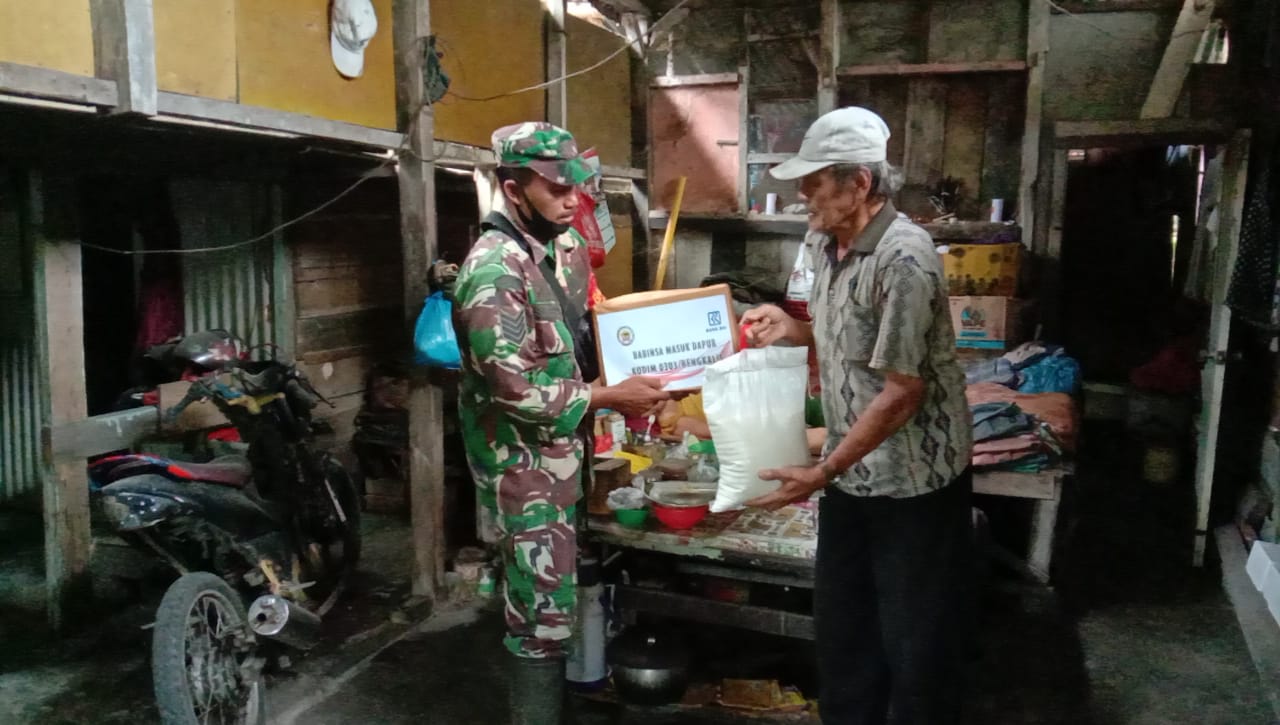 Tak Sangka Dikunjungi Bapak Babinsa Serda Awaluddin, Terima Kasih TNI