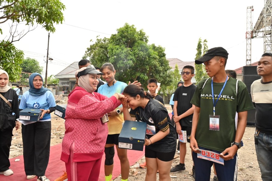 Kasmarni Lepas Ribuan Peserta Fun Run Ekraforia 2026, Promosikan Sejarah dan Ekonomi Kreatif Bengkalis