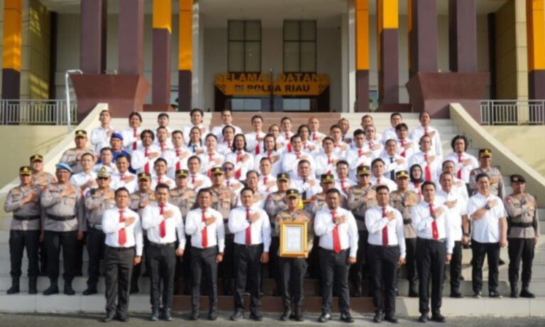 Sat Narkoba Polres Bengkalis Terima Penghargaan Dari Kapolda Riau