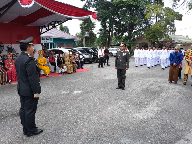 Kapten Arh. Jemirianto Bertindak Sebagai Irup Upacara Penurunan Bendera Merah Putih