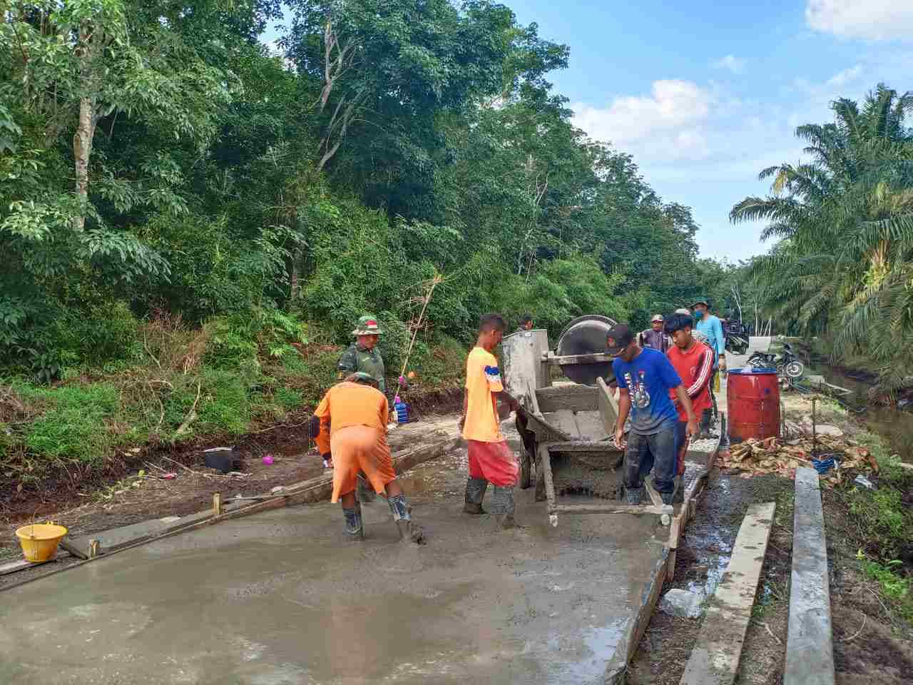 Perlunya Infrastruktur Jalan Yang Bagus, Guna Menumbuhkan Perekonomian di Daerah