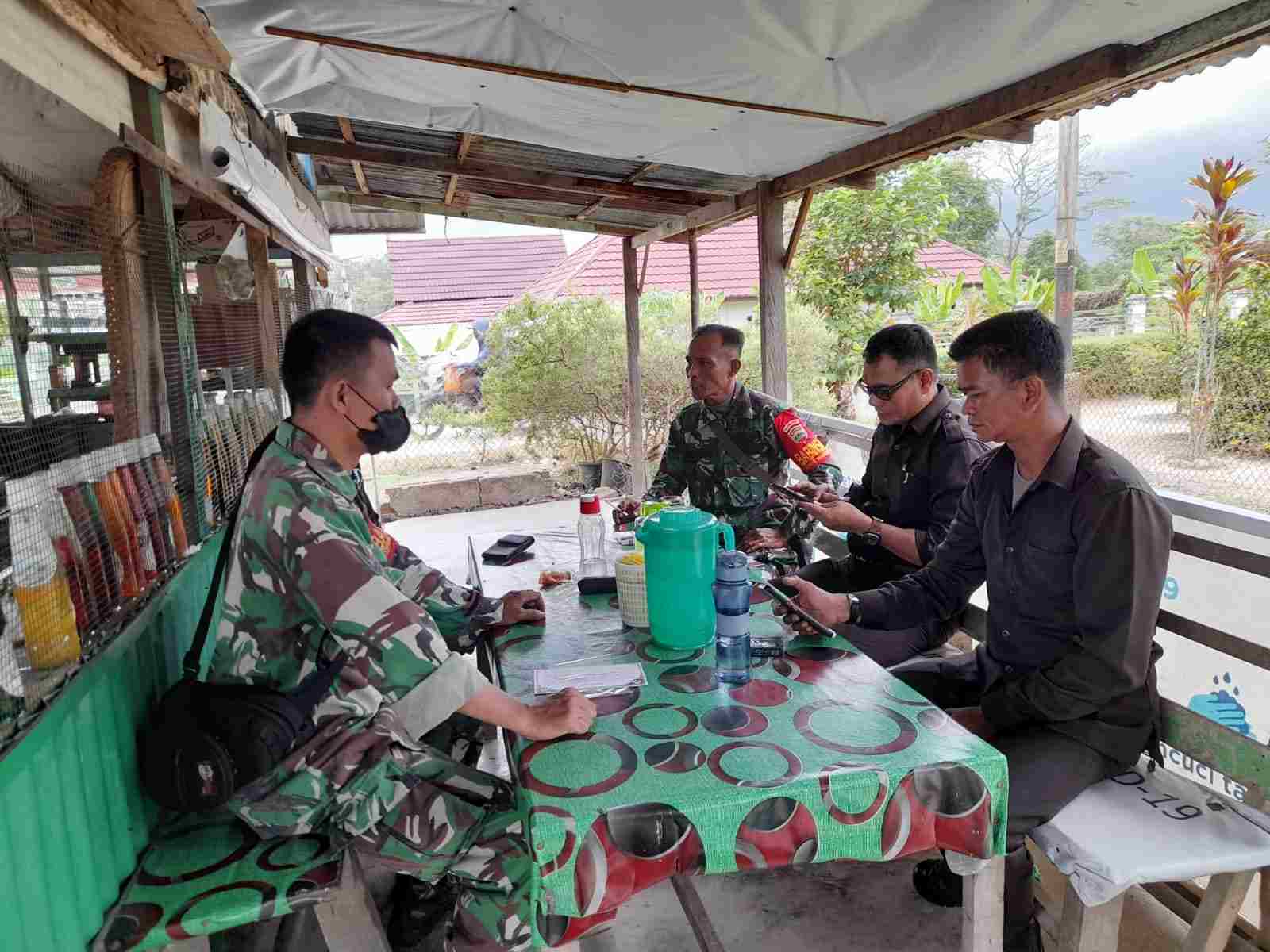 Pelda Armen dan Sertu Barus Sosialisasi Karhutla di Kelurahan Pematang Pudu Pelda Armen dan Sertu Barus Sosialisasi Karhutla di Kelurahan Pematang Pudu