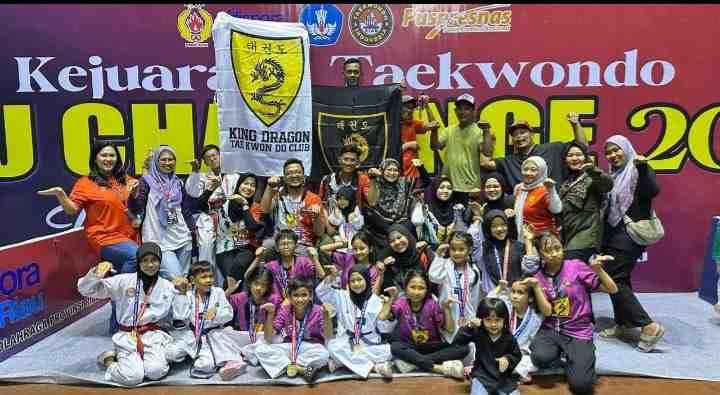 Dojang King Dragon Raih Juara Umum 3 di Kejuaraan Taekwondo Riau Challenge 2025