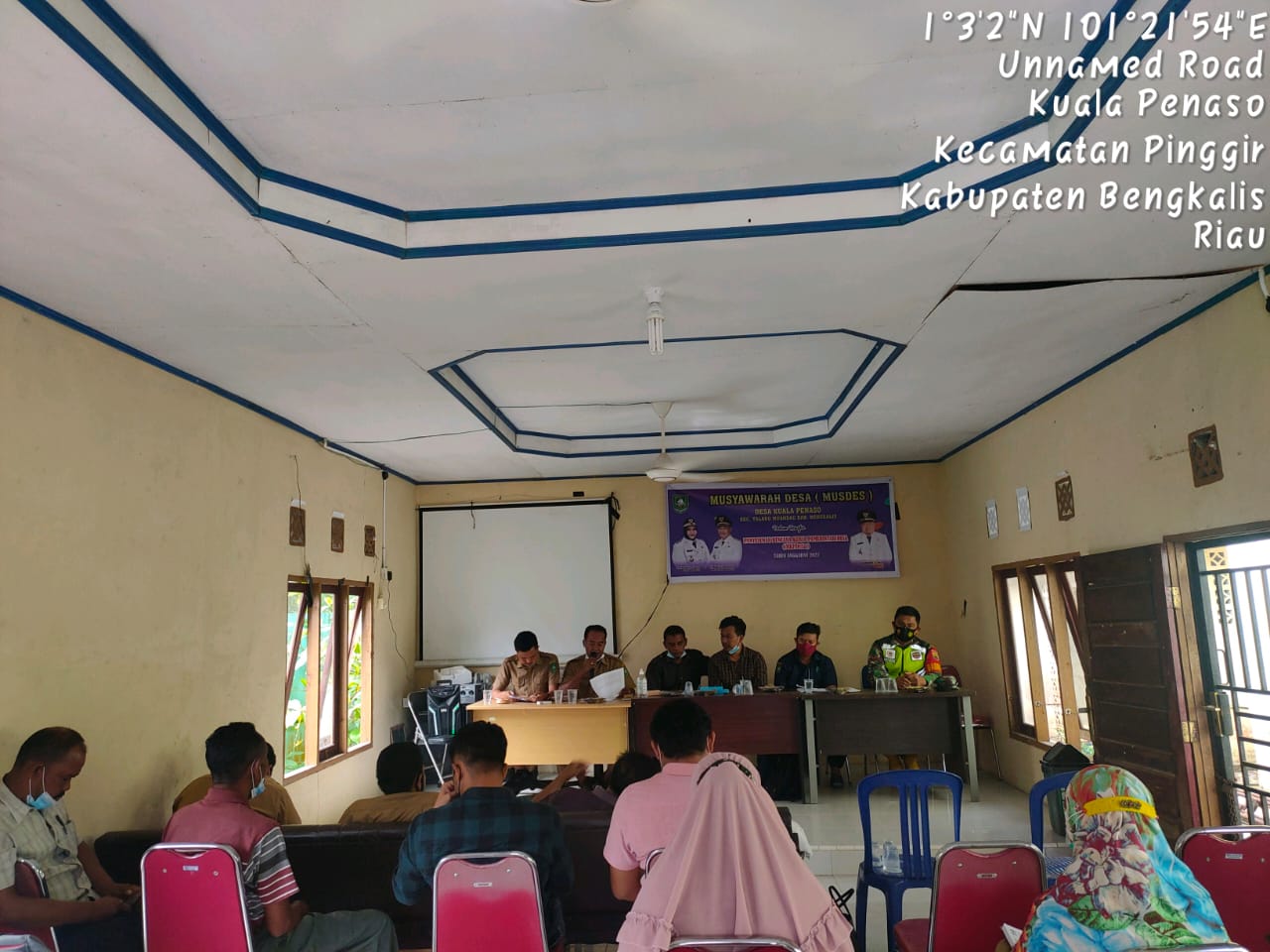 Babinsa Kopda Bambang Hadiri Rapat RKP Desa Kuala Penaso