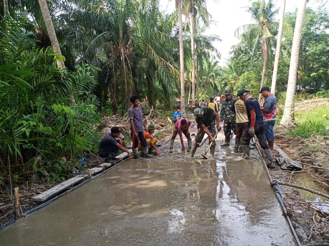 Mewadahi dan Mewujudkan Kepentingan Masyaarakat