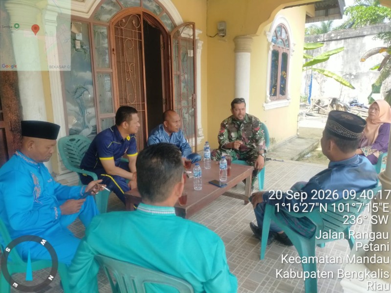 Babinsa Koptu M. Khan, Berikan Pemahaman Pancasila Kepada Warga Rangau, Desa Petani