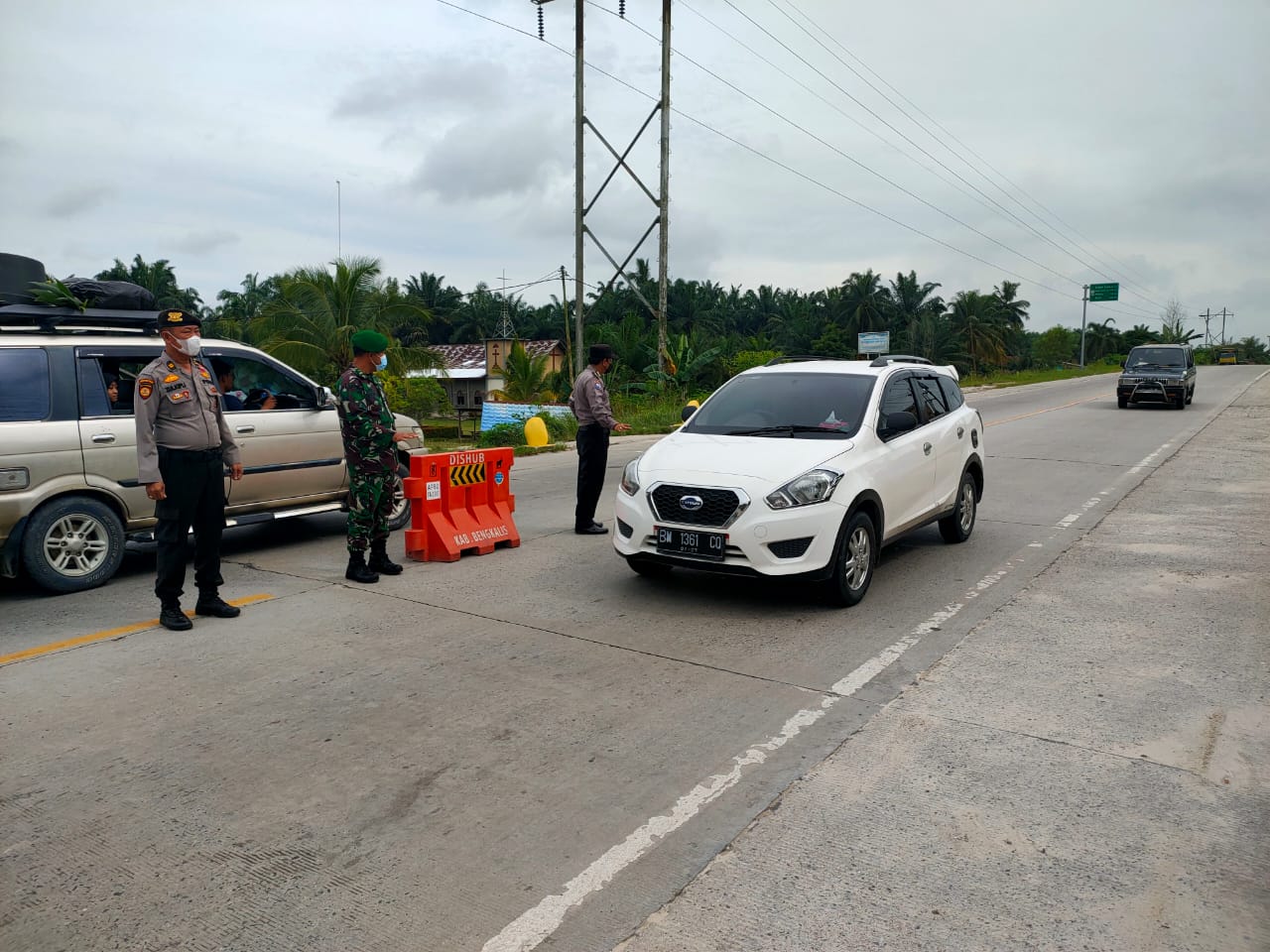 Serda Heiryadi Laksanakan Pengamanan Pos PAM Lebaran Simpang Bangko