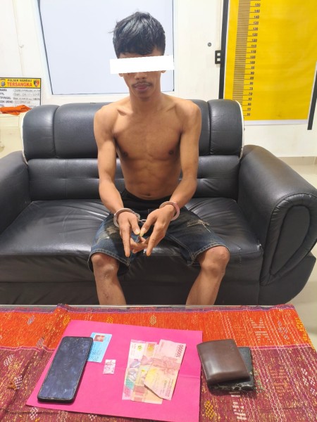 Jalan Soebrantas Mandau Diguncang Polsek Mandau, Diduga Pengedar Sabu Berhasil Diamankan