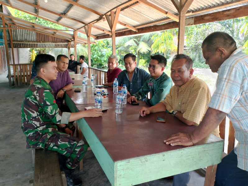 Babinsa Pratu Kifron, Berikan Penyuluhan Pancasila Kelurahan Batang Serosa, Kampung Pancasila
