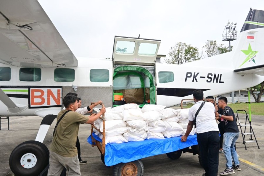 Modifikasi Cuaca, Satgas Udara Karhutla Riau Tebar 10 Ton Garam