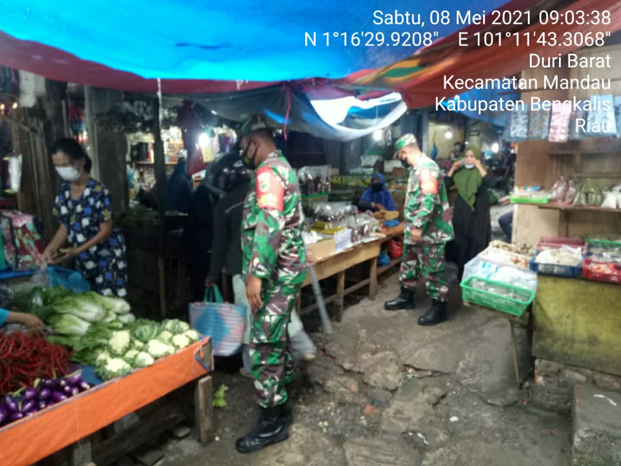 Serma Yulihar Himbau Pengunjung Pasar Tradisional Dewi Sartika Mandau
