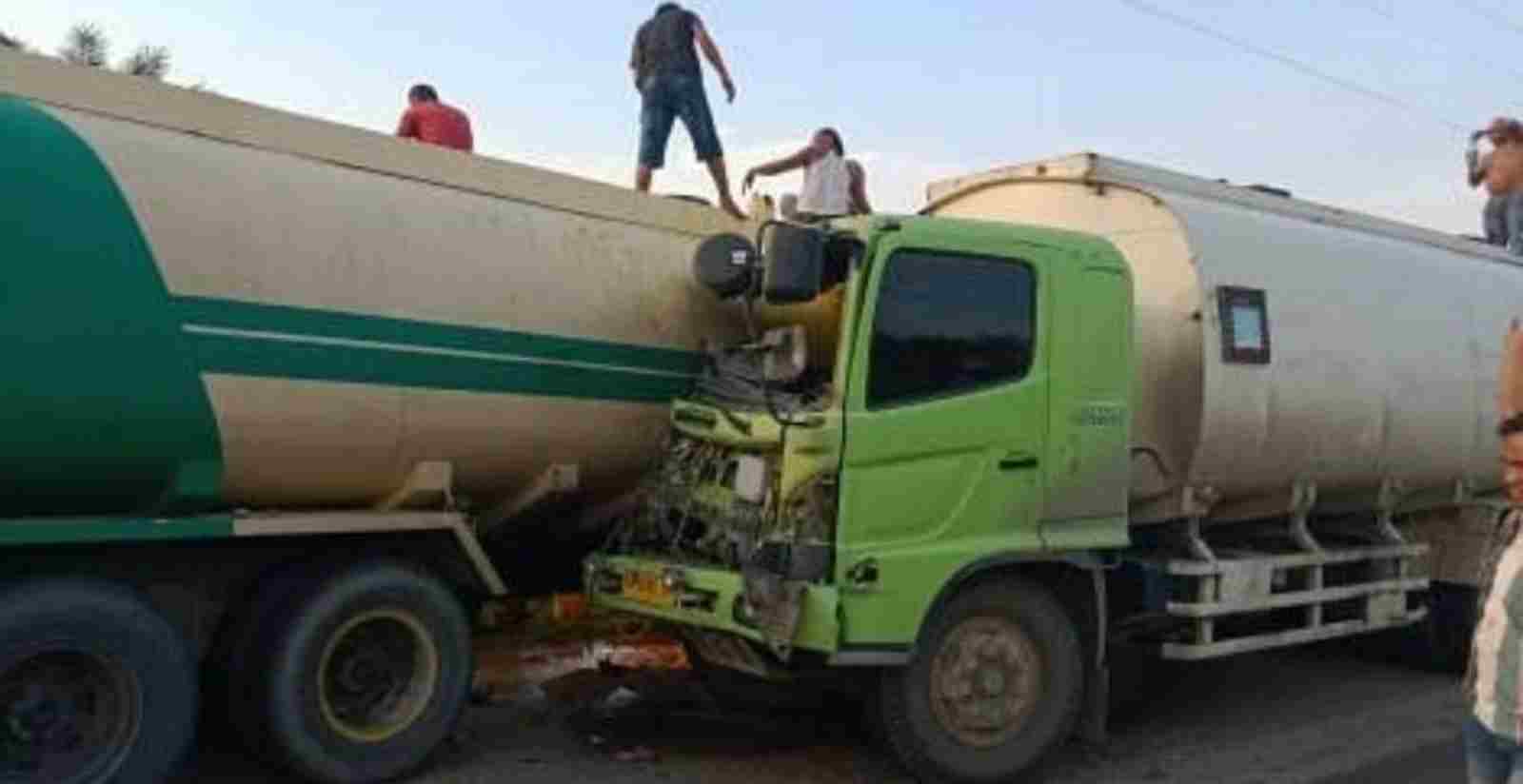 Ngantuk Selayang, 2 Truk CPO Adu Tenaga