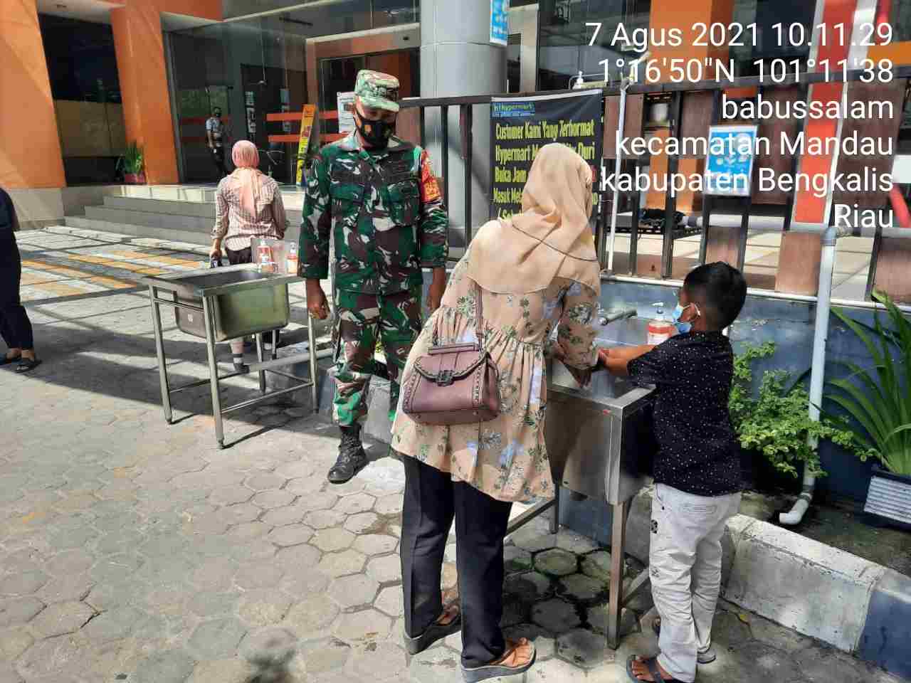 Serda Ahmad Junaidi Laksanakan Himbauan Protkes di Mall Mandau City