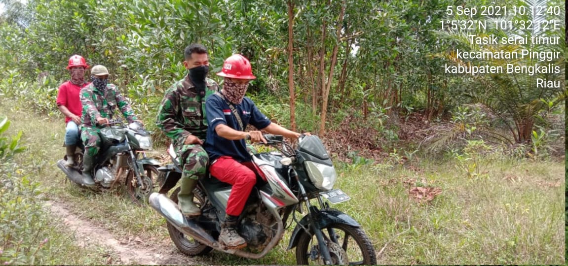 Serda M. Fikri Patroli Hotspot di Desa Tasik Serai Timur