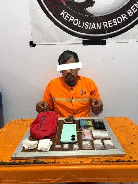 Diduga Edarkan Sabu, Oknum Mahasiswa Dibekuk, BB diamankan 15,87 Gram Sabu