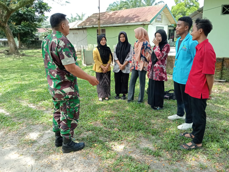 Babinsa Serda Z. Panjaitan Berikan Komsos Pancasila Kepada Warga RT 2 RW 3 Kelurahan Batang Serosa