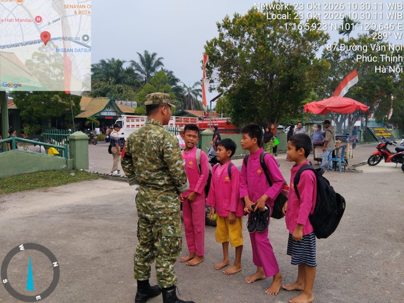 Babinsa Praka IK. Sinaga Berikan Pemahaman Pancasila Kepada Warga Kelurahan Batang Serosa, Mandau
