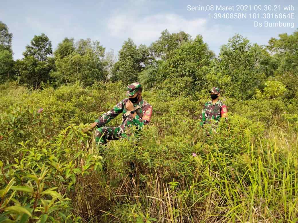 Serma Sutrisno Pimpin Patroli Karhutla di Desa Bumbung Bathin Solapan