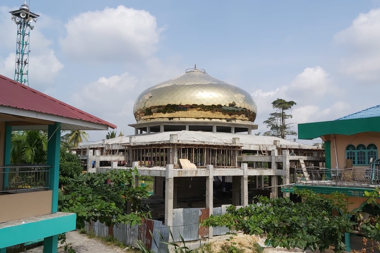 Pengerjaan Titanium Kubah Masjid Menyisakan Mahkota, Diharapkan Rampung Setahun Kedepan