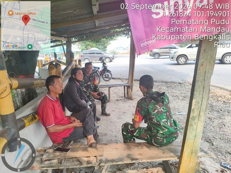 Babinsa Serka Robby, Berikan Pemahaman Pancasila Kepada Warga Kelurahan Pematang Pudu