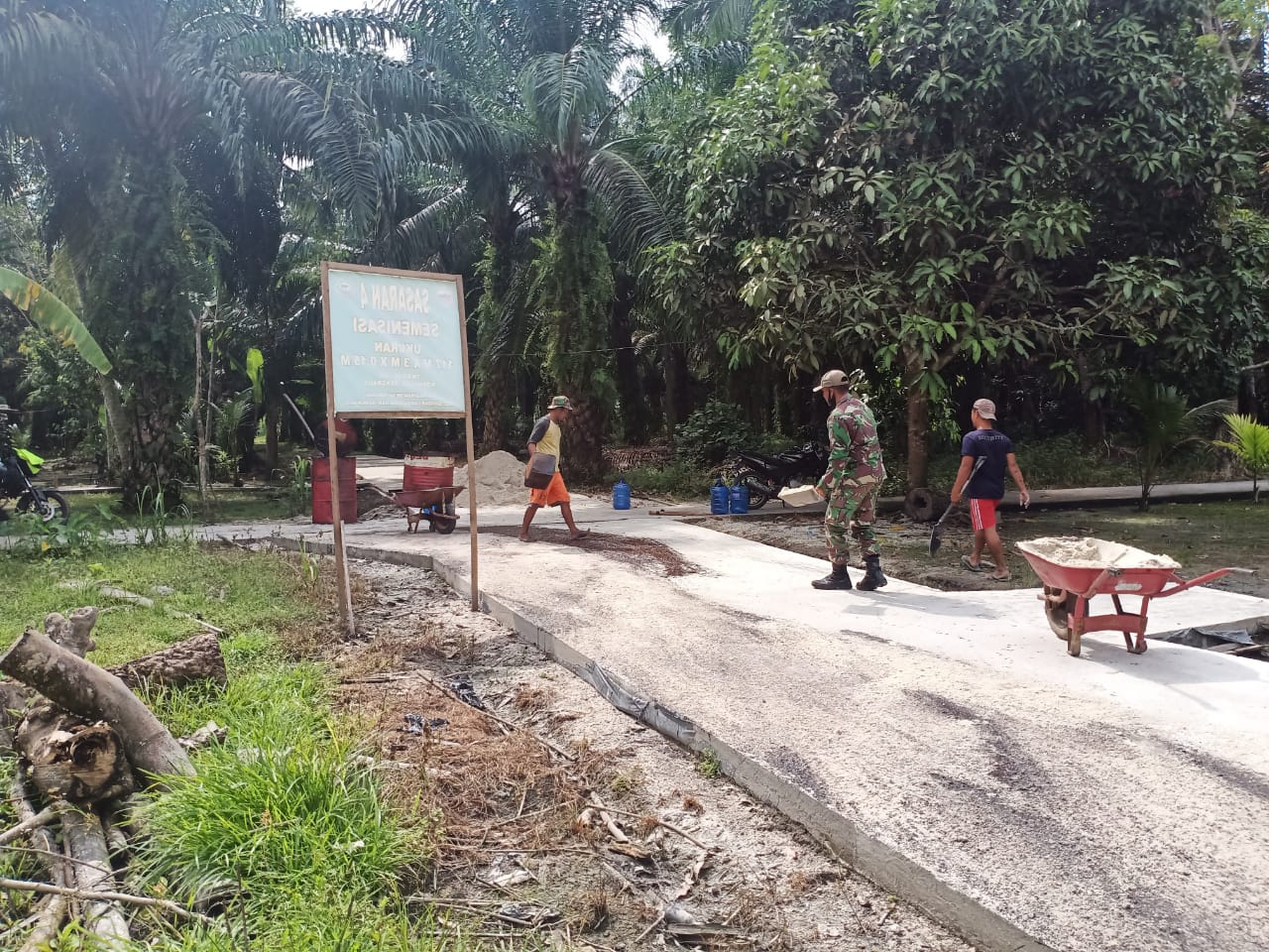 Jalan Rumah Sawit Inap Desa Tenggayun Sudah Proses Pengaspalan
