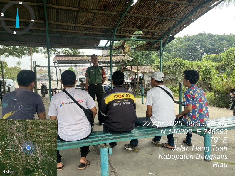 Babinsa Pratu M. Hanafi, Berikan Penyuluhan Pancasila Kepada Warga di kelurahan Batang Serosa, Kampung Pancasila