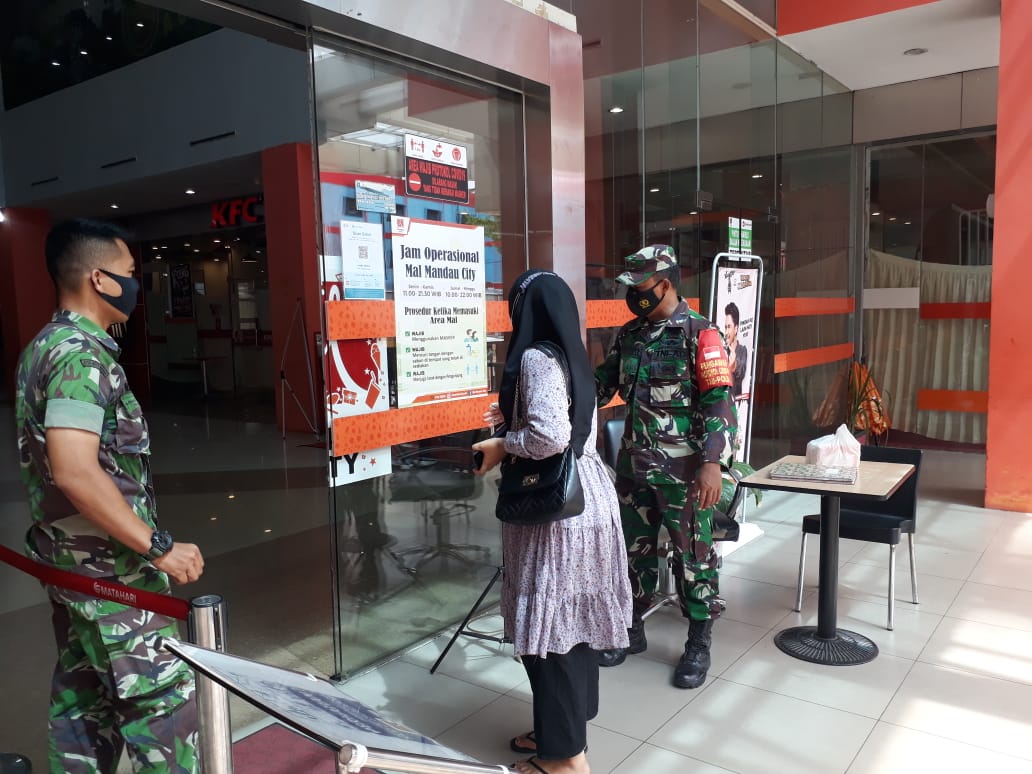 Babinsa Serka Ristiyo, Serda Paino dan Koptu Ml. Silaban Himbau Protkes di Batang Serosa