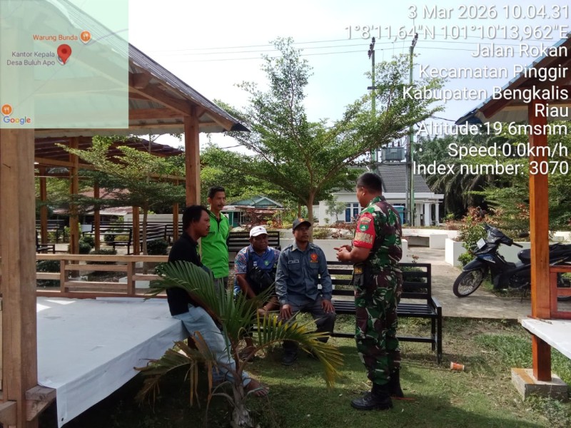 Babinsa Koptu Ade Kurniawan Berikan Penyuluhan Pancasila Kepada WargaDesa Buluh Apo, Pinggir