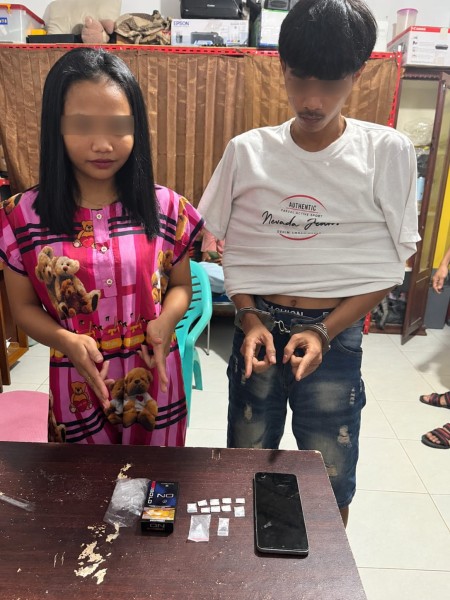Sepasang Kekasih Meringkuk Dalam Sel, Opsnal Polsek Mandau Temukan 10 Paket sabu-sabu