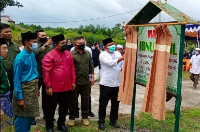 Sholat Jumat Perdana, Shaf Masjid Ibnu Sabil Terisi Penuh