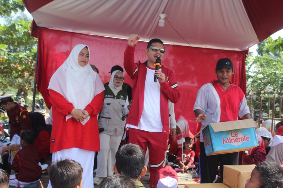 Pawai Keakraban Memeriahkan HUT RI 81 di Desa Muara Basung
