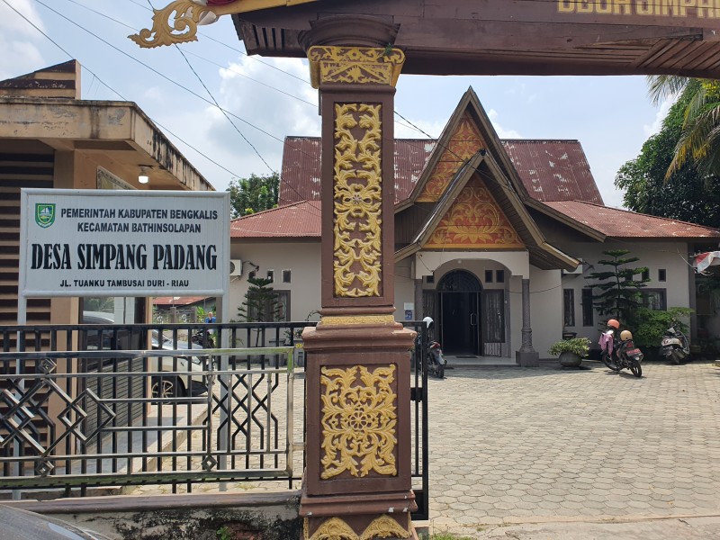Saat Dilakukan Cek Urine Narkoba, Salah Satu Oknum Staff Desa Simpang Padang Melarikan Diri