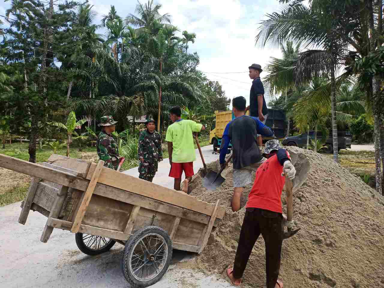 Dengan TMMD Bisa Menambah Saudara Dari Berbagai Suku dan Agama