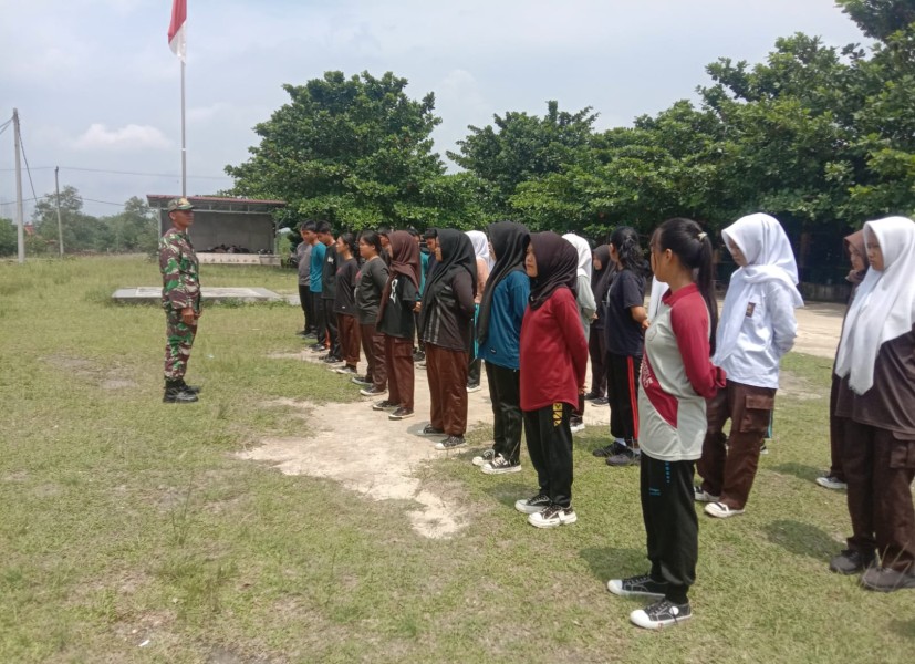 Babinsa Serka Handoko, Berikan Pemahaman Pancasila Kepada Warga Desa Boncah Mahang