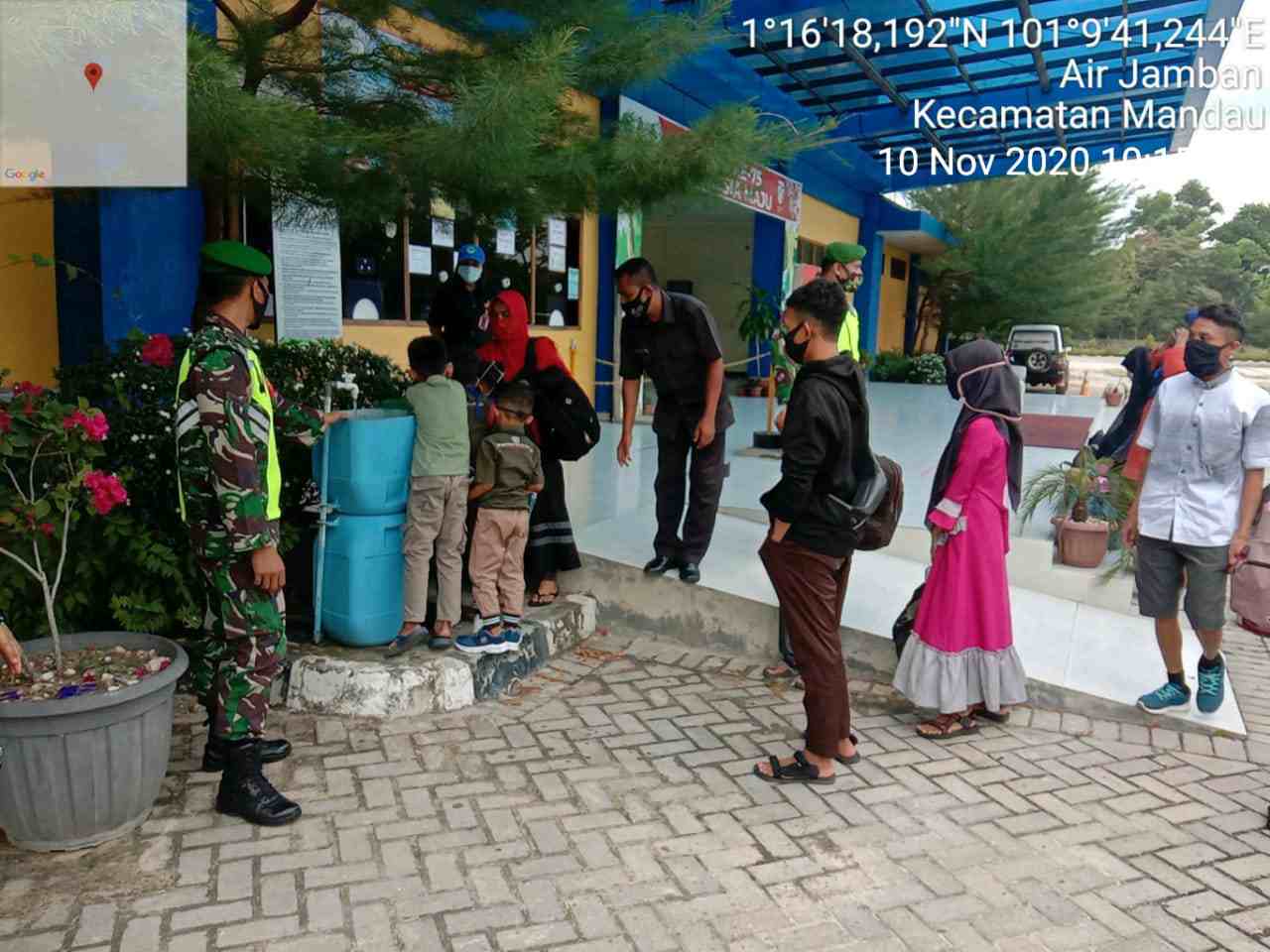 Serda Handoko Himbau Protokol Kesehatan di Tempat Keramaian Waterpark Harationica