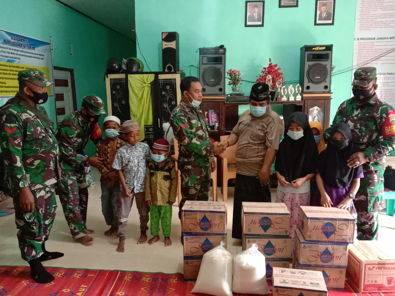 Dandim 0303/Bengkalis Berbagi Takjil Kepada Panti Asuhan di Desa Pematang Obo