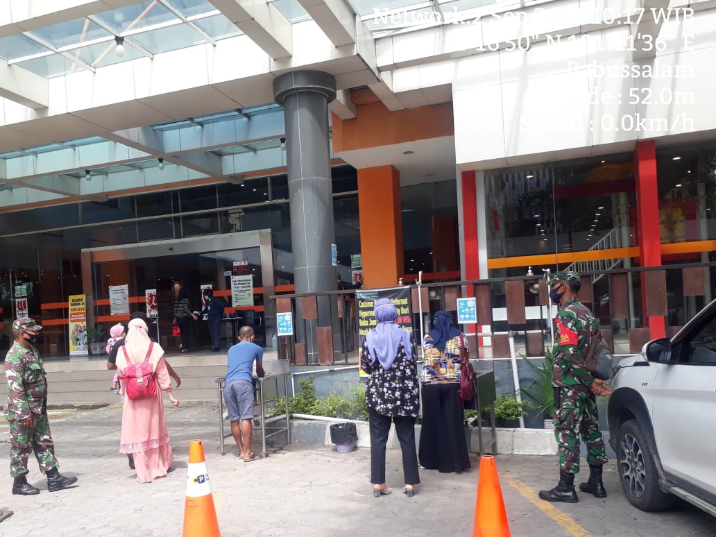 Pengunjung Mall Mandau City dihimbau Babinsa Serma Armen