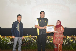 Berhasil Susun RAD Pelayanan Kepemudaan, Bupati Kasmarni Terima Penghargaan Kemenpora RI