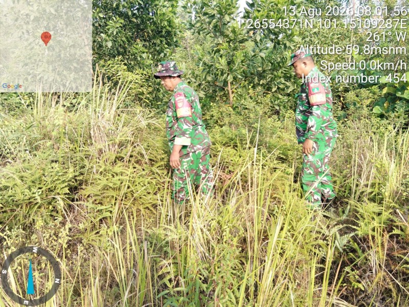Babinsa Sertu Junaidi, Serda Paino Patroli Karhutla di Pematang Pudu, Mandau