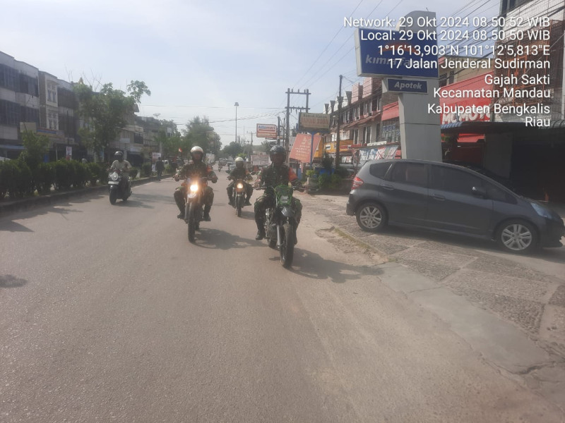 DPP Serka Ristiyo dan Serka Agung Berpatroli OMP Bersama Sinergritas TNI - Polri di Wilayah Kecamatan Mandau