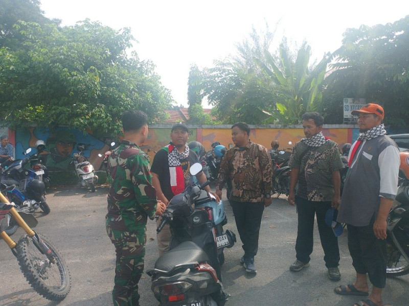 Babinsa Pratu Kifron, Berikan Penyuluhan Pancasila Kepada warga Kelurahan Balik Alam, di Kampung Pancasila
