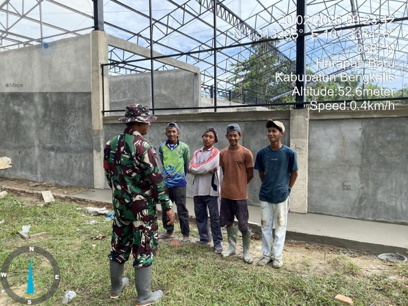 Babinsa Serka Ristiyo Berikan Penyuluhan Pancasila Kepada Warga Jalan Pandawa, Desa Harapan Baru