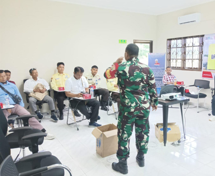 Babinsa Sertu Roy P. Berikan Penyuluhan Pancasila Kepada Warga Desa Buluh Apo, Kampung Pancasila