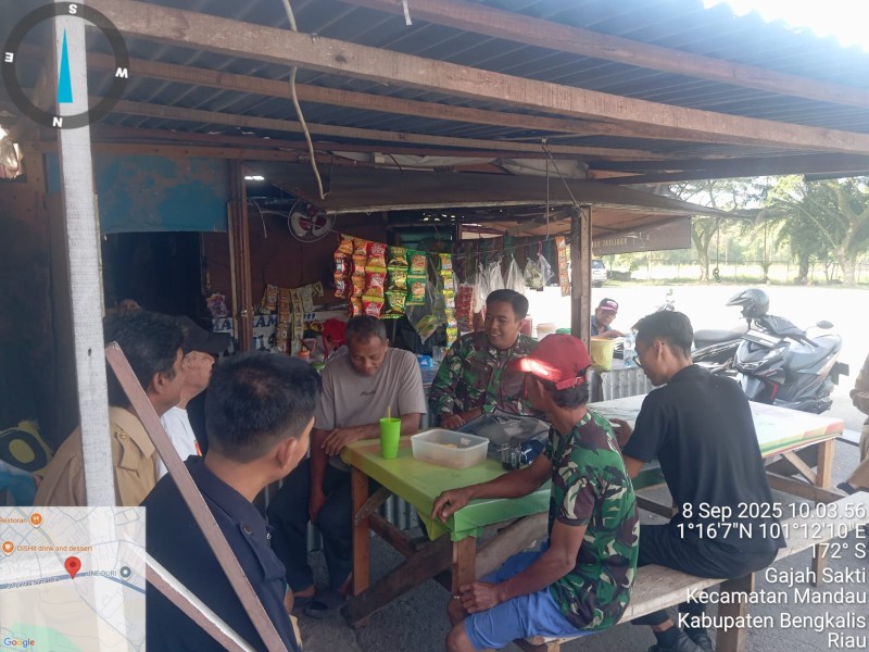 Babinsa Serda Riza Ramdani Berikan Penyuluhan Pancasila di Kelurahan Gajah Sakti, Kampung Pancasila