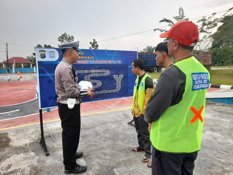 Polres Bengkalis Terapkan Treck 'S' Merupakan Sirkuit Baru Pengujian Praktek SIM