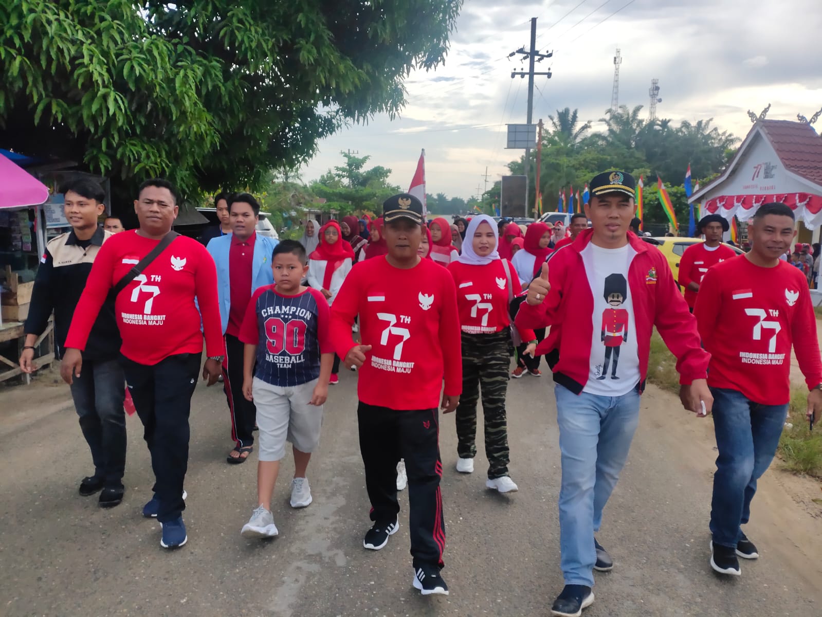 Gerak Jalan Santai Desa Petani Berhadiah Utama  Sepeda dan Hadiah Menarik Lainnya
