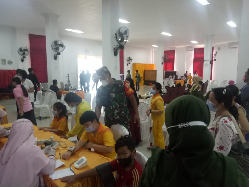 Danramil 03/Mandau Tinjau Pelaksanaan Vaksinasi di Yayasan Pelopor