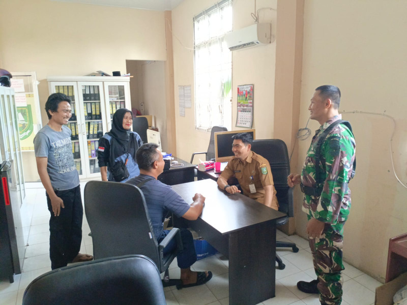 Babinsa Sertu Agung Saputro Berikan Komsos Pancasila Kepada Warga RT 02 RW 05 Gajah Sakti